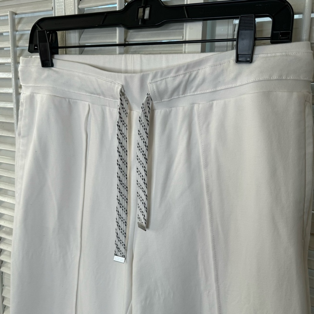 White drawstring pants - Picture 3 of 5